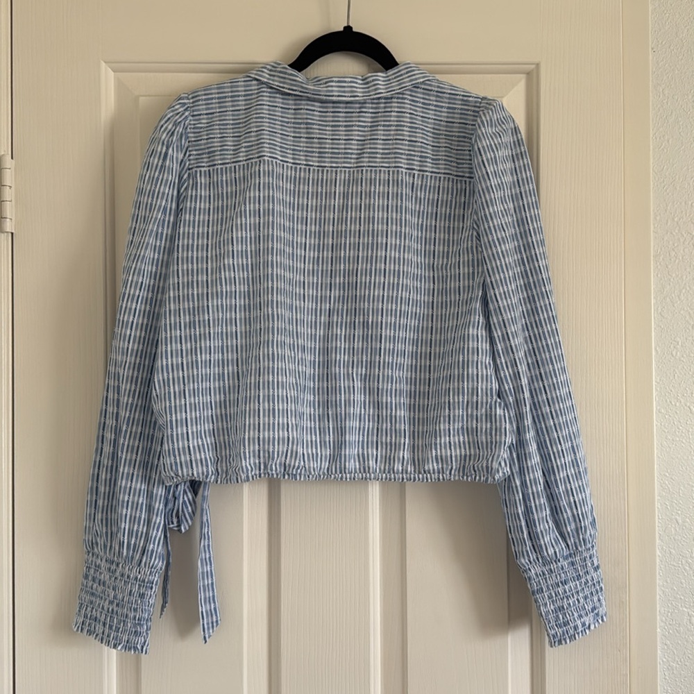 American Eagle Women’s Blouse - Picture 2 of 4